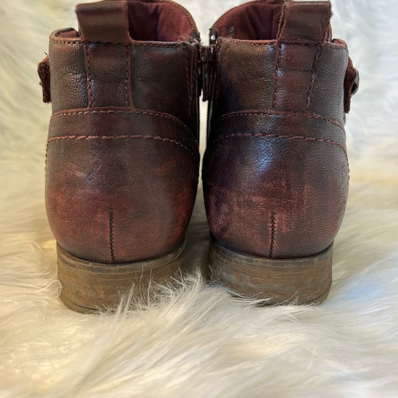 Earth brand booties. Sz 7.5 - Picture 9 of 11